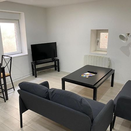 Appartement 2Eme Etage 42M2 Hyper Centre Ville / Parking Gratuit Riom Kültér fotó