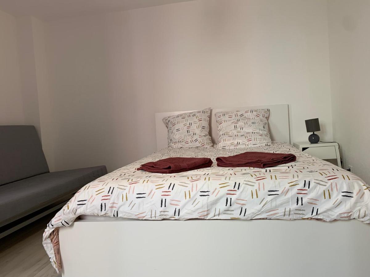 Appartement 2Eme Etage 42M2 Hyper Centre Ville / Parking Gratuit Riom Kültér fotó