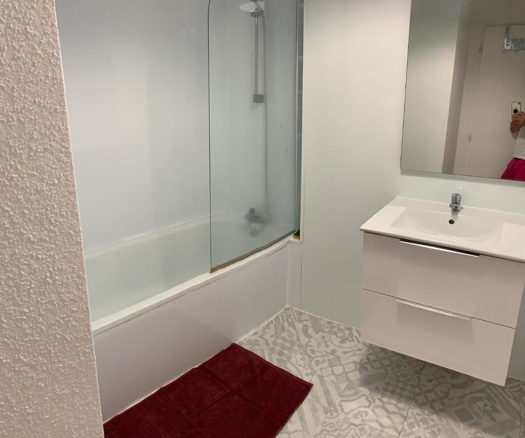 Appartement 2Eme Etage 42M2 Hyper Centre Ville / Parking Gratuit Riom Kültér fotó