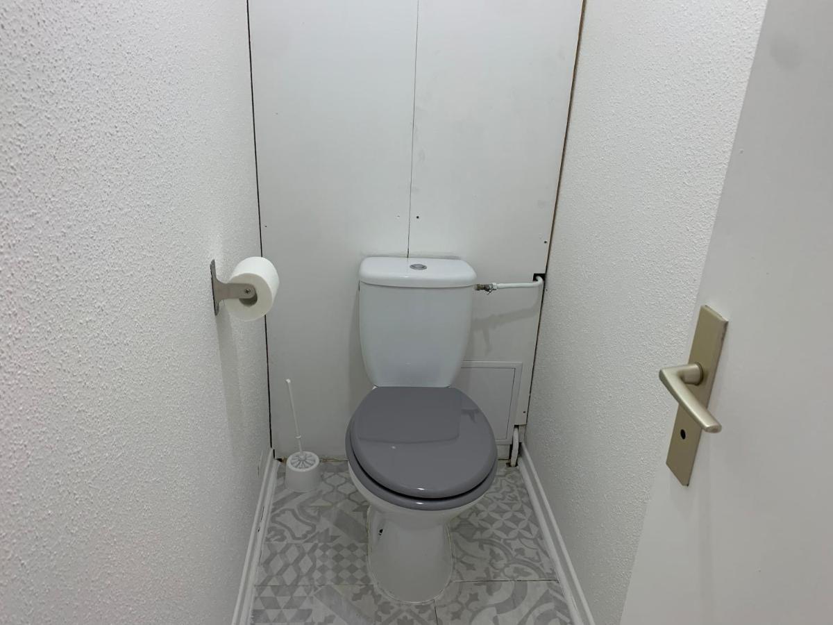Appartement 2Eme Etage 42M2 Hyper Centre Ville / Parking Gratuit Riom Kültér fotó